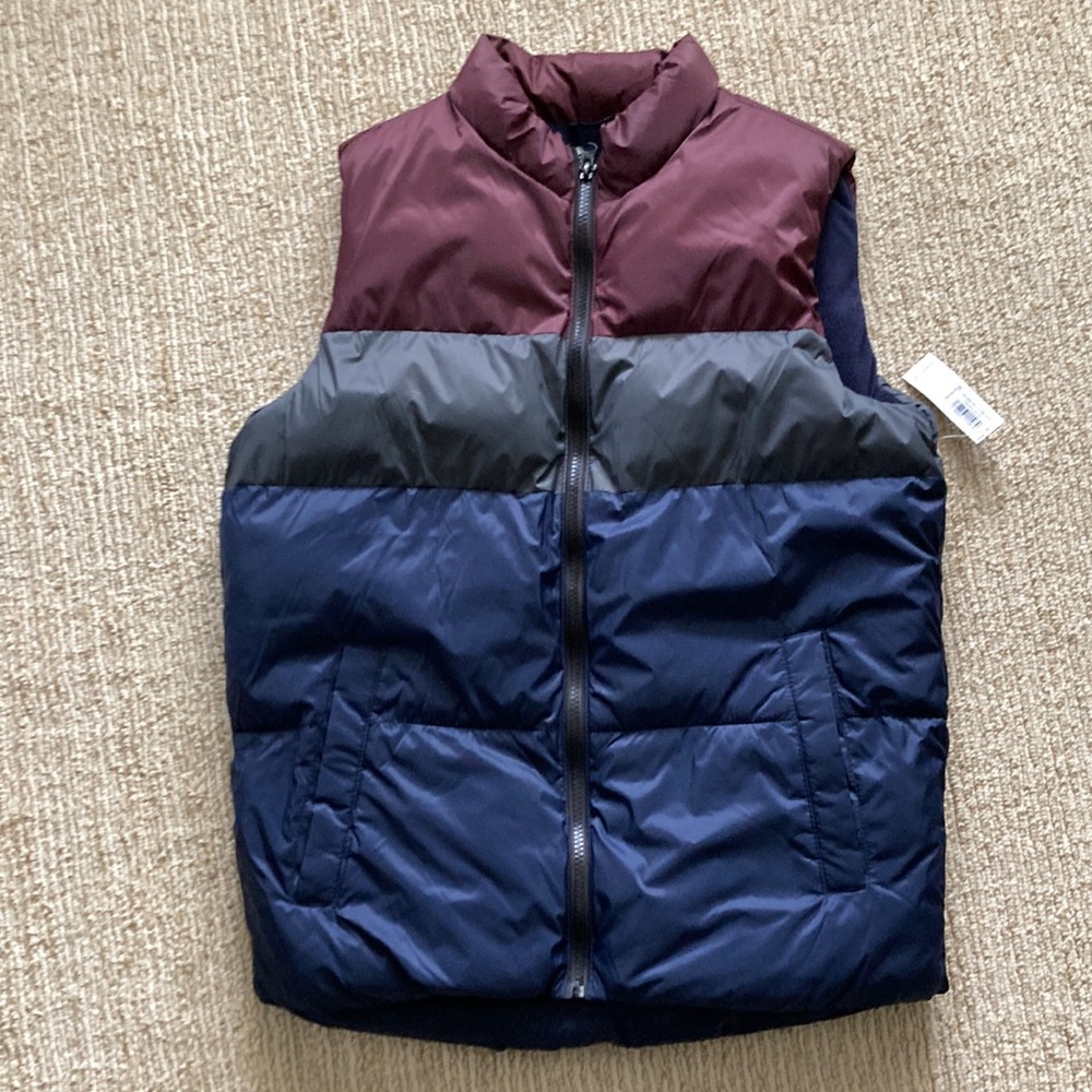 NWT Old Navy puffer vest